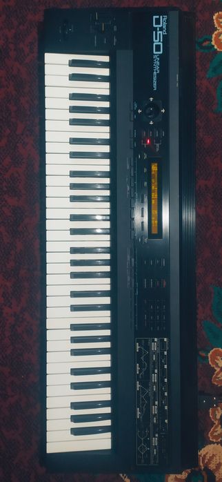 Roland D-50 сотилади