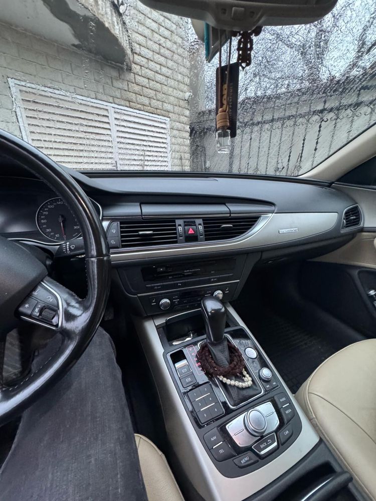 Audi A6  2.0 TDI quattro
