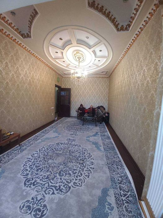 Продается 2 х комнатная улица Навоий