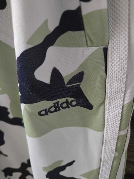 Детски анцунг Adidas 13-14 г. Перфектно състояние / Оригинален