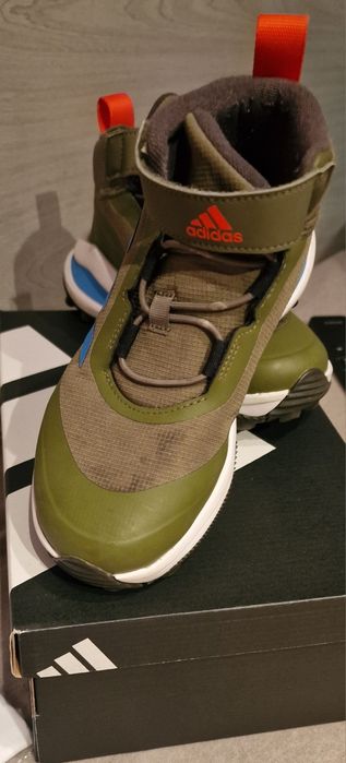 Adidas маратонки