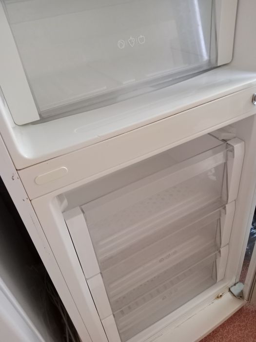 Продам холодильники  б/у