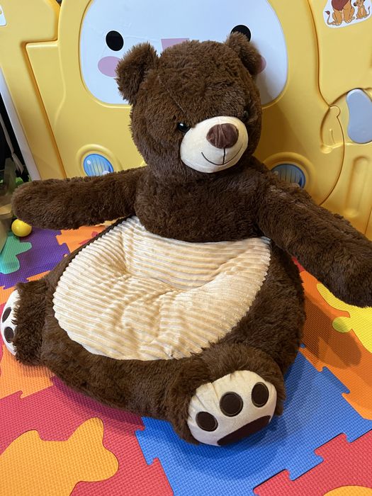 Плюшен пуф във формата на мече