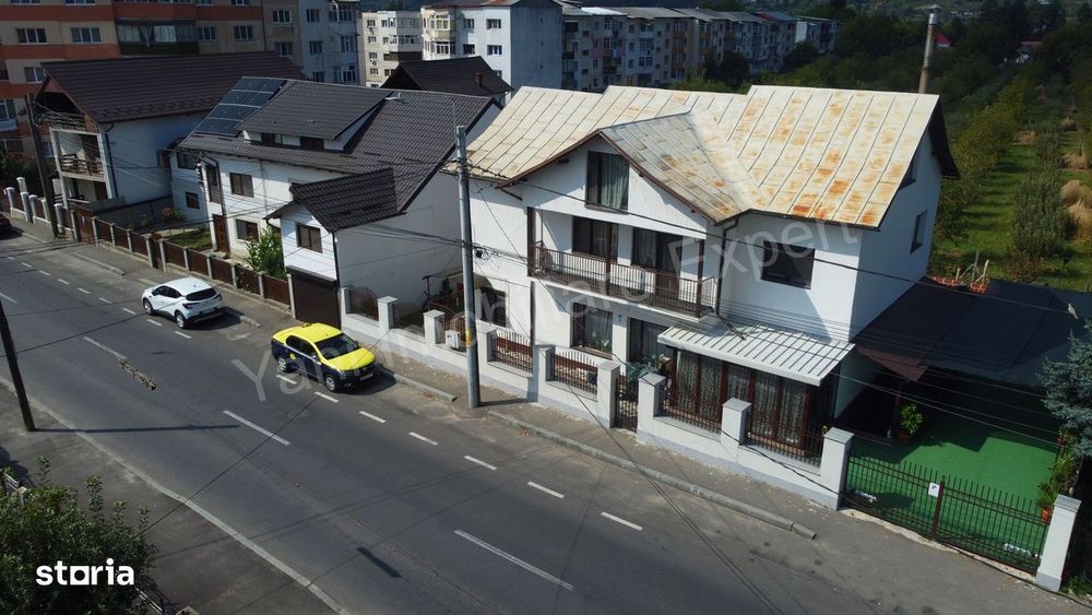 Casă de închiriat în Curtea de Argeș.