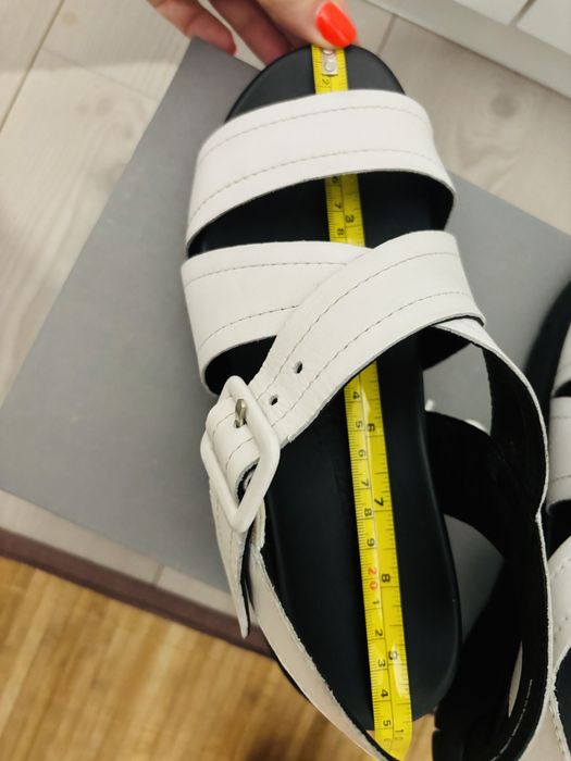 Sandale albe 38 din piele naturala