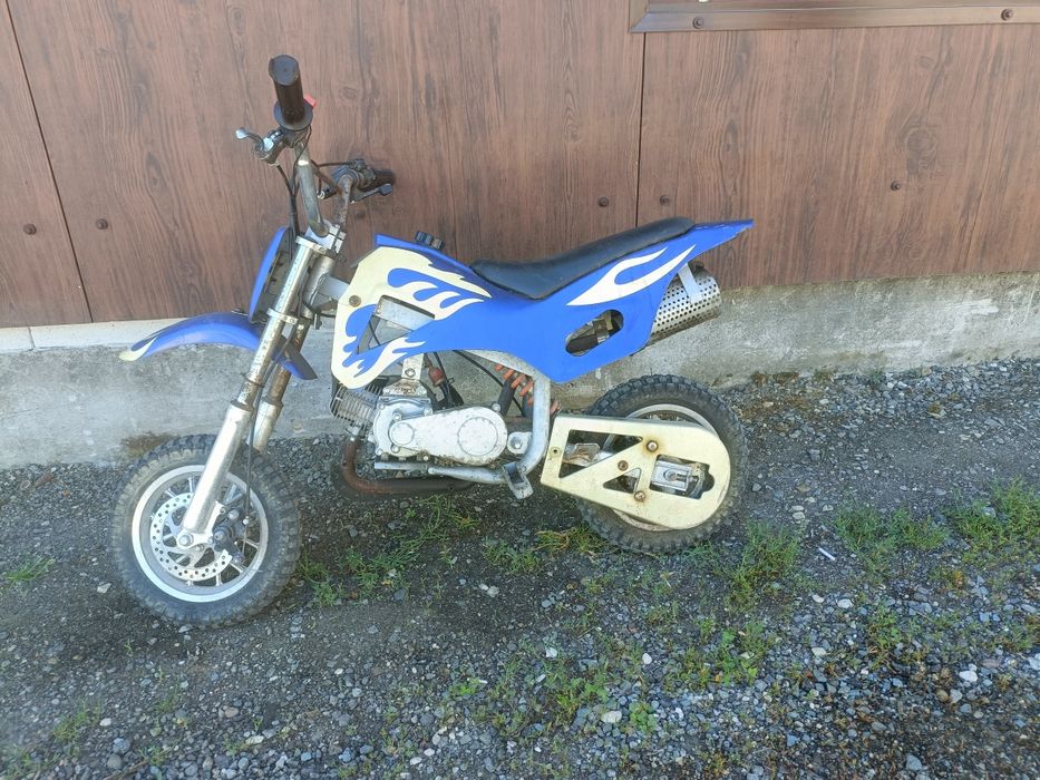 Vând mini Criss 32cc