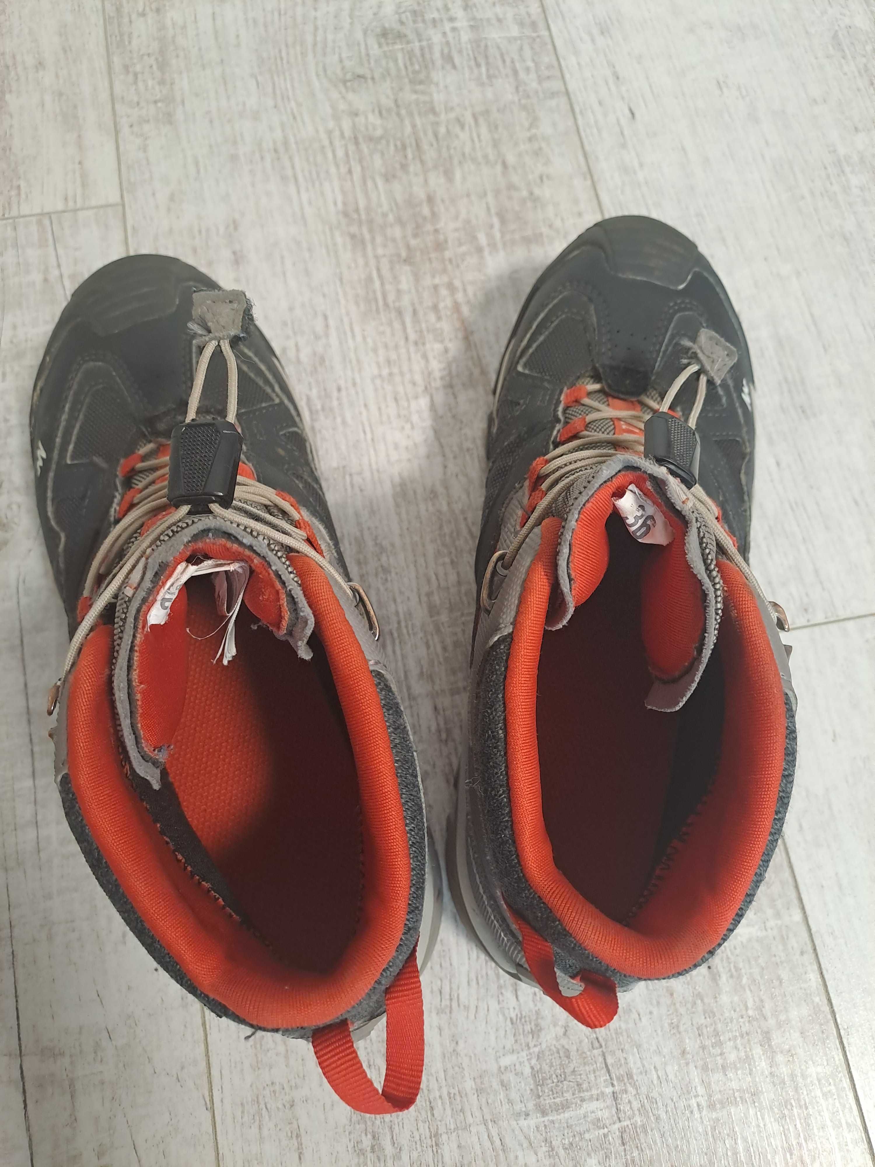 Bocanci impermeabili copii Quechua 36