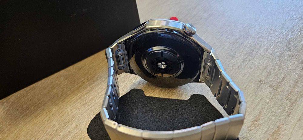 Vand smartwatch Huawei Watch GT 5 Pro