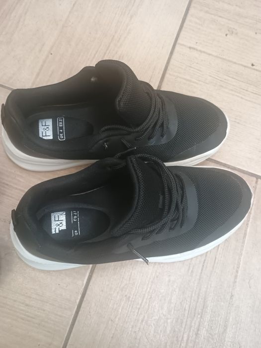 Маратонки 37 номер