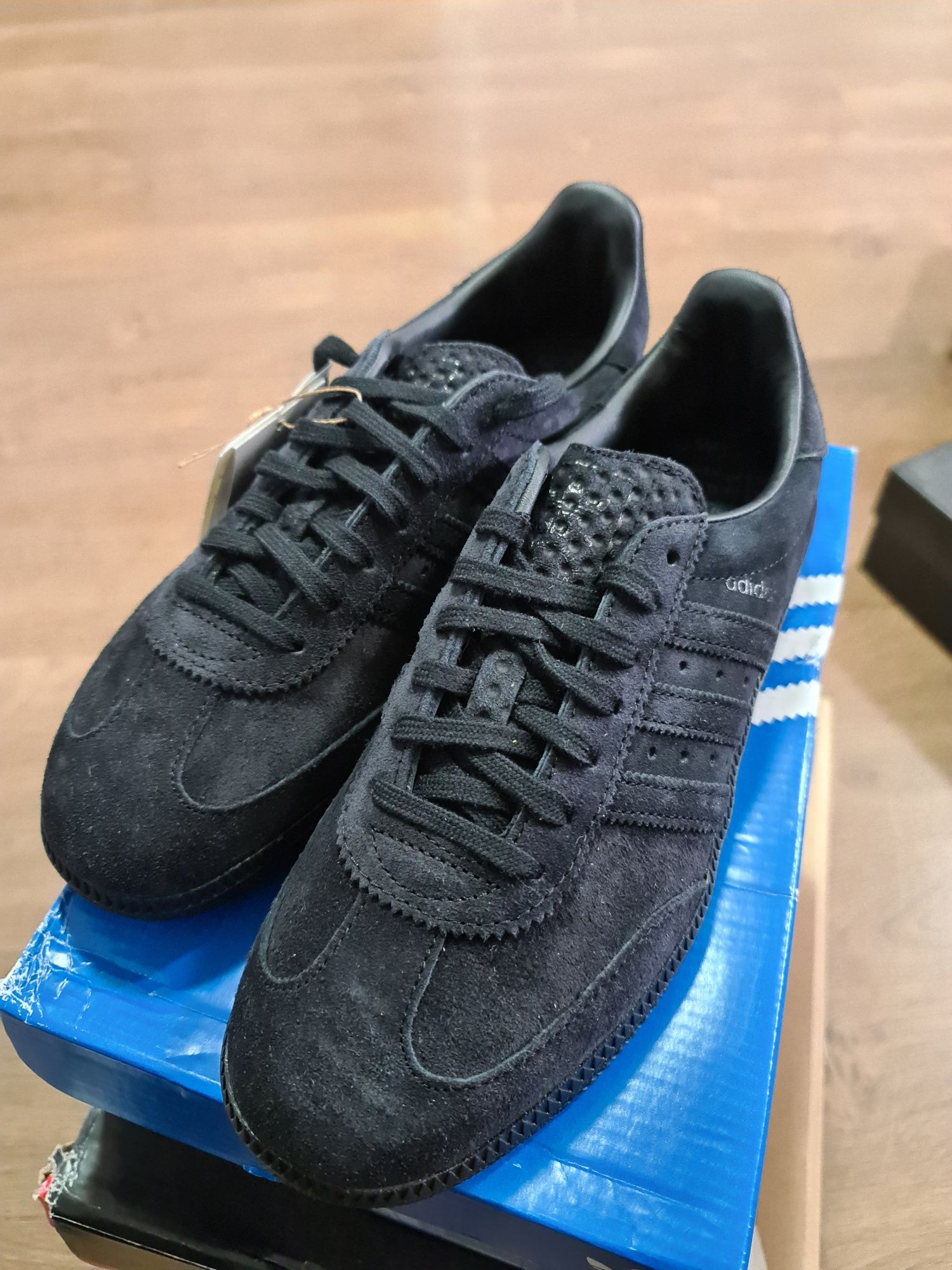 Adidas AS240 Black