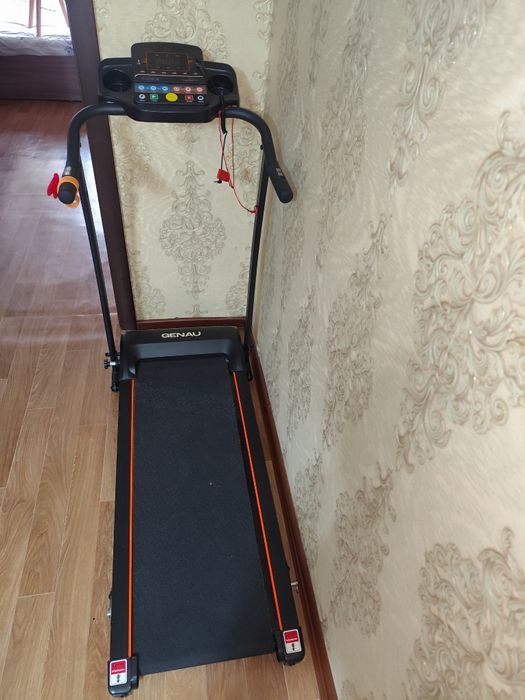 Беговая дорожка Genau