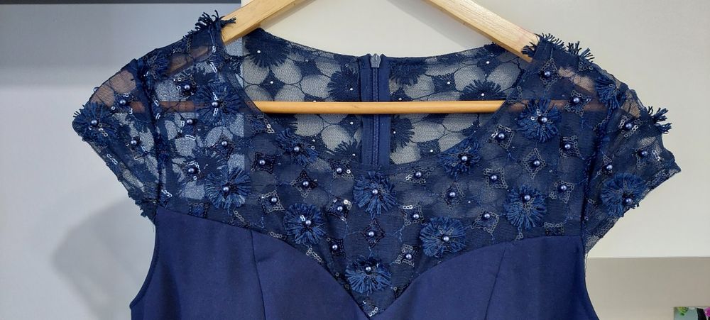 Rochița eleganta M-L