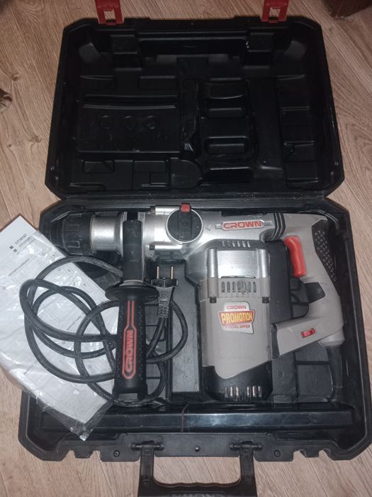 Перфоратор CROWN почти новый 4в1