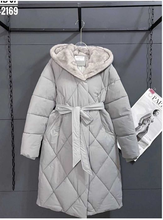 Новая Куртка женская длинная