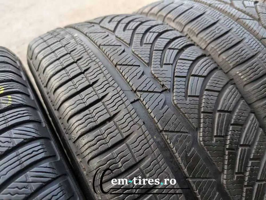 SET 4 Anvelope Iarna 235/55 R17 MICHELIN Pilot Alpin PA4 103V