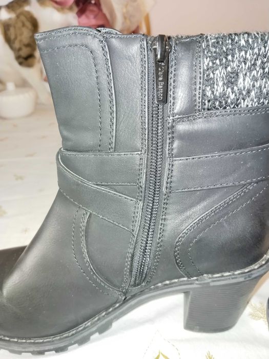 Продавам дамски боти