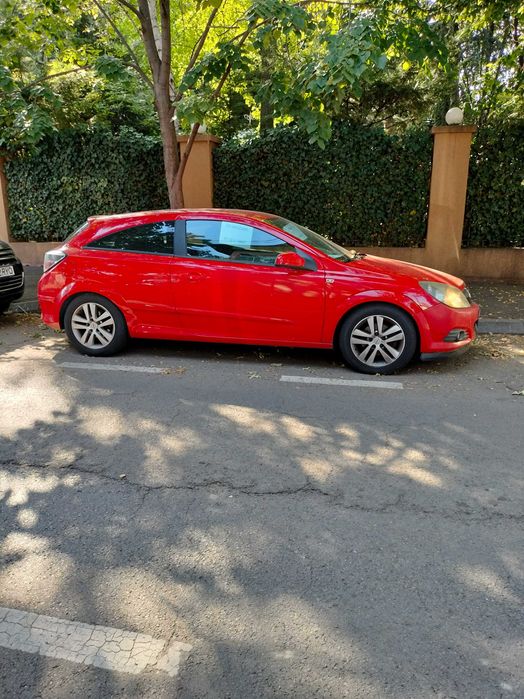 Vînd Opel Astra GTC