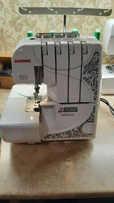 Оверлок Janome 724D ArtDecor.