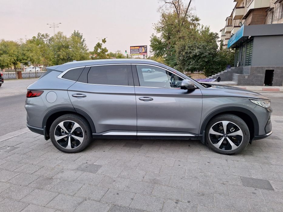 BYD Song Plus Flagship