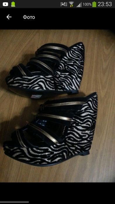 Продаю новые сабо на платформе