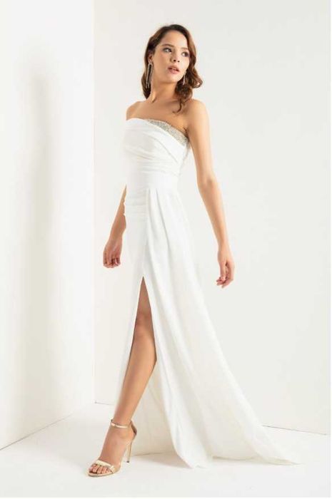 Официална бяла рокля