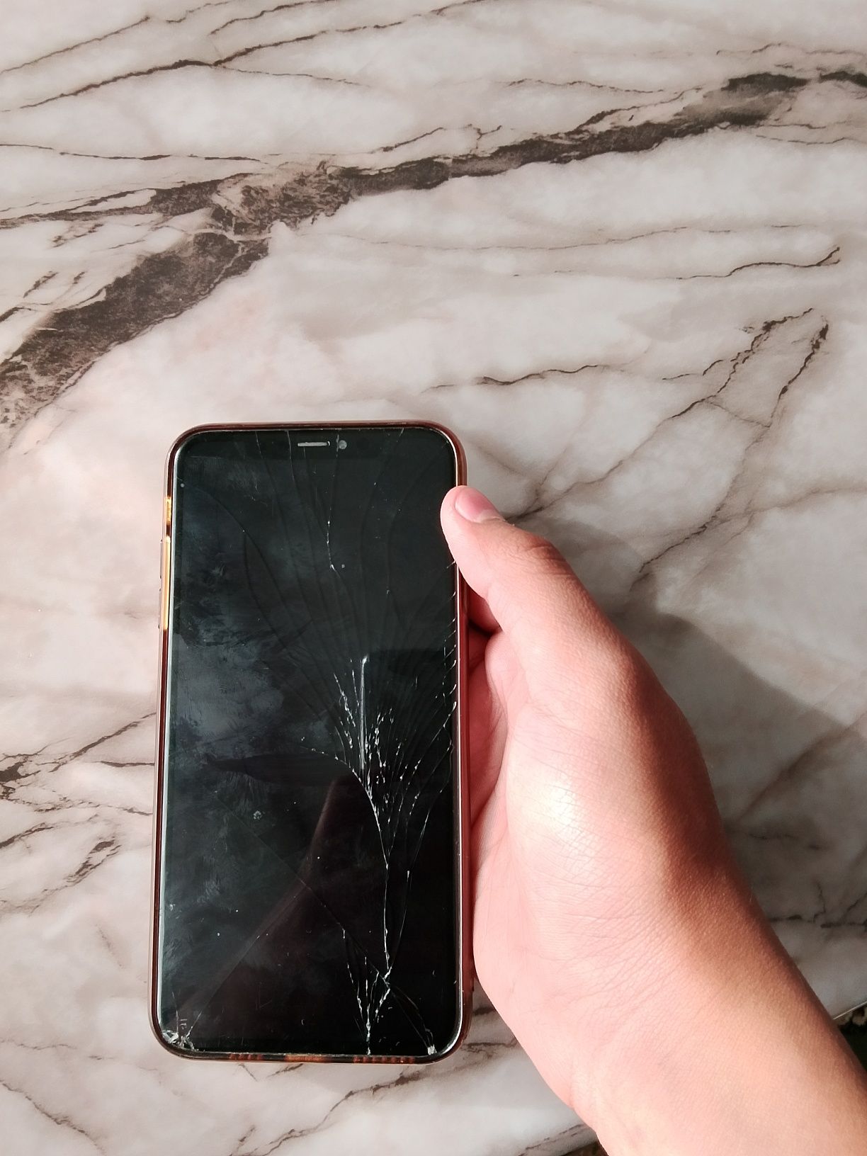 Продается iphone 10