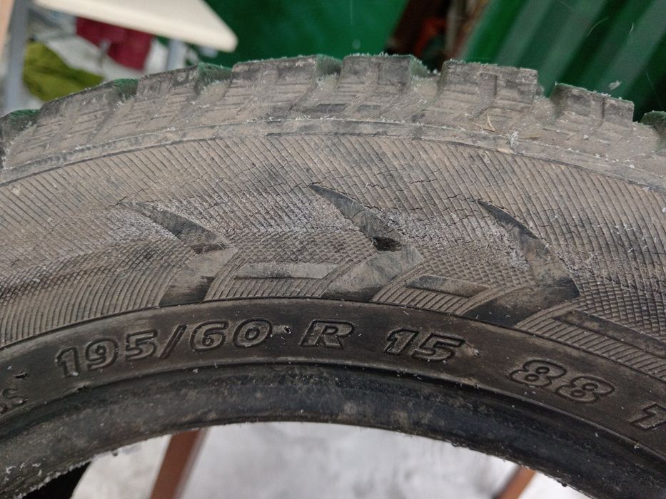 Продам шины 15 с.с