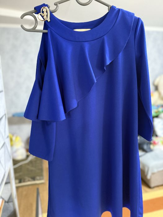 Продам платья по 5000 тг