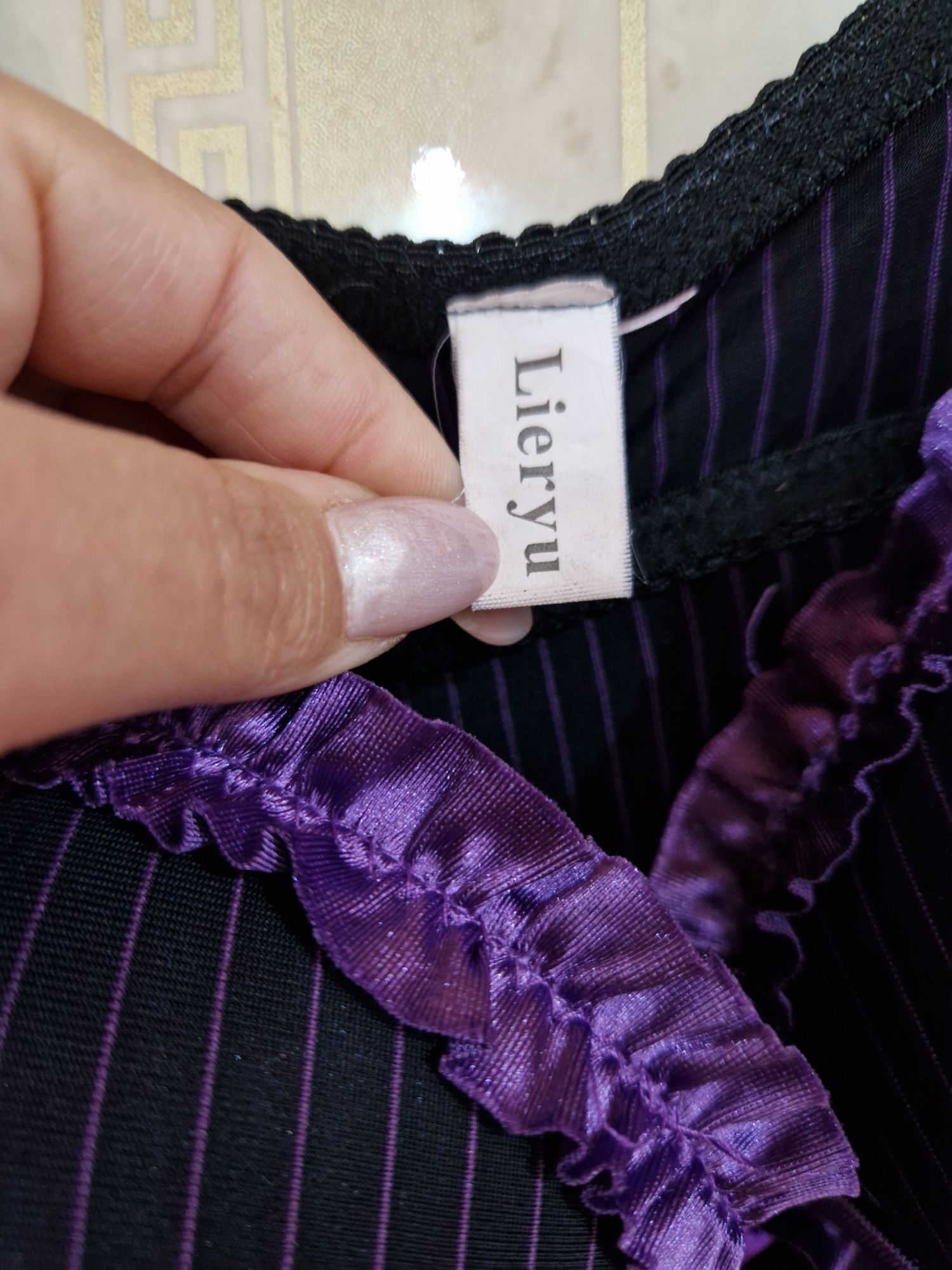 Doua lenjerii sexy la doar 45 lei