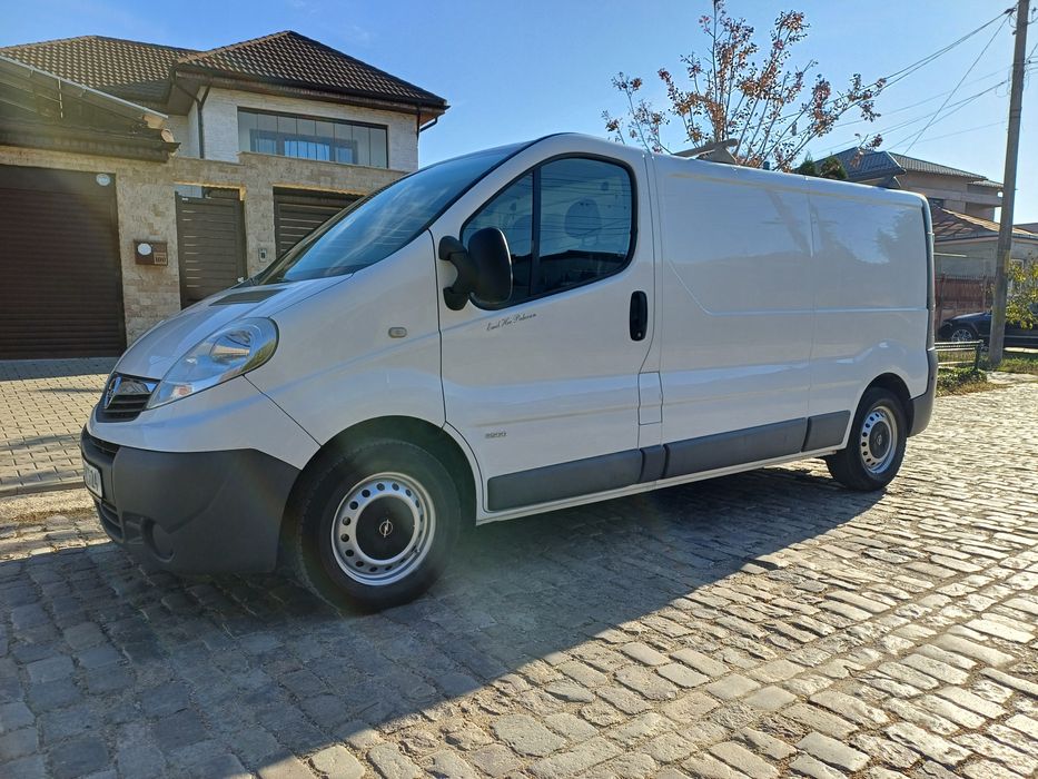 Opel Vivaro LUNG 2014