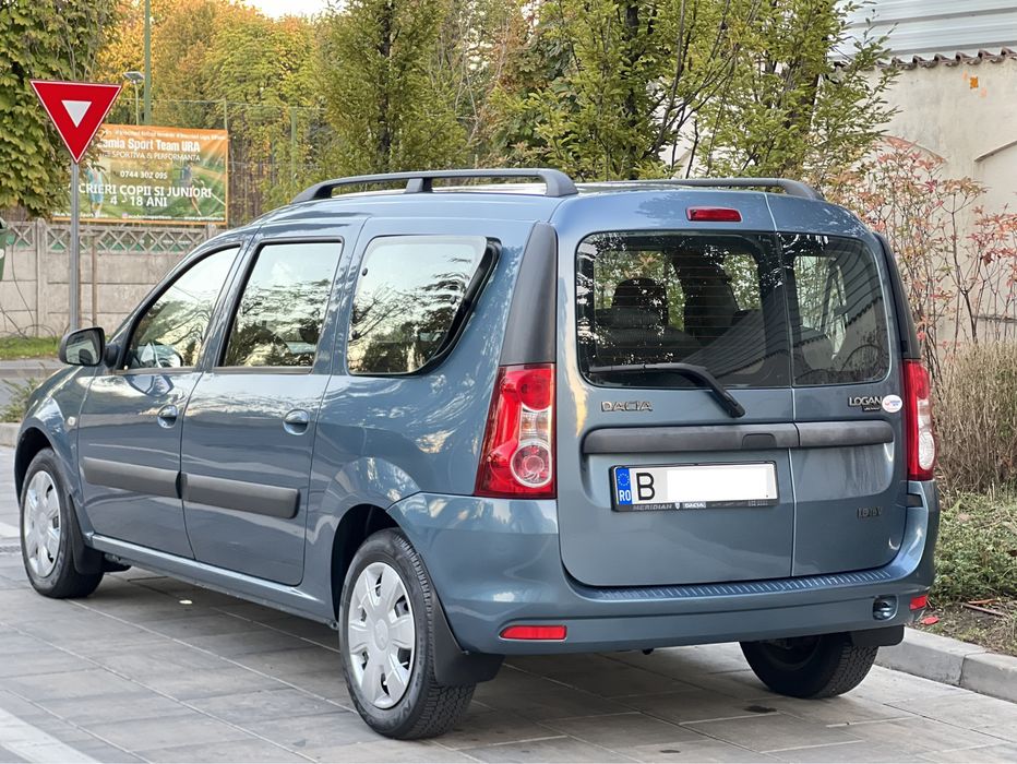 Dacia Logan Mcv 7 locuri 1.6 16V 105 CP Doar cu 34.000 Km Exemplar !!