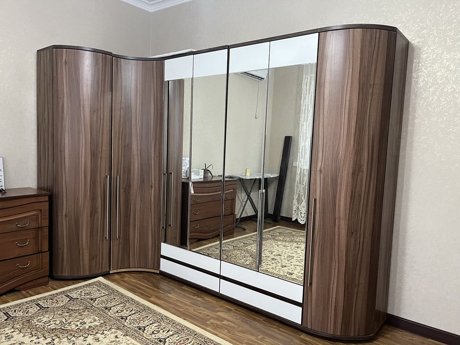 Шкаф в прихожую.