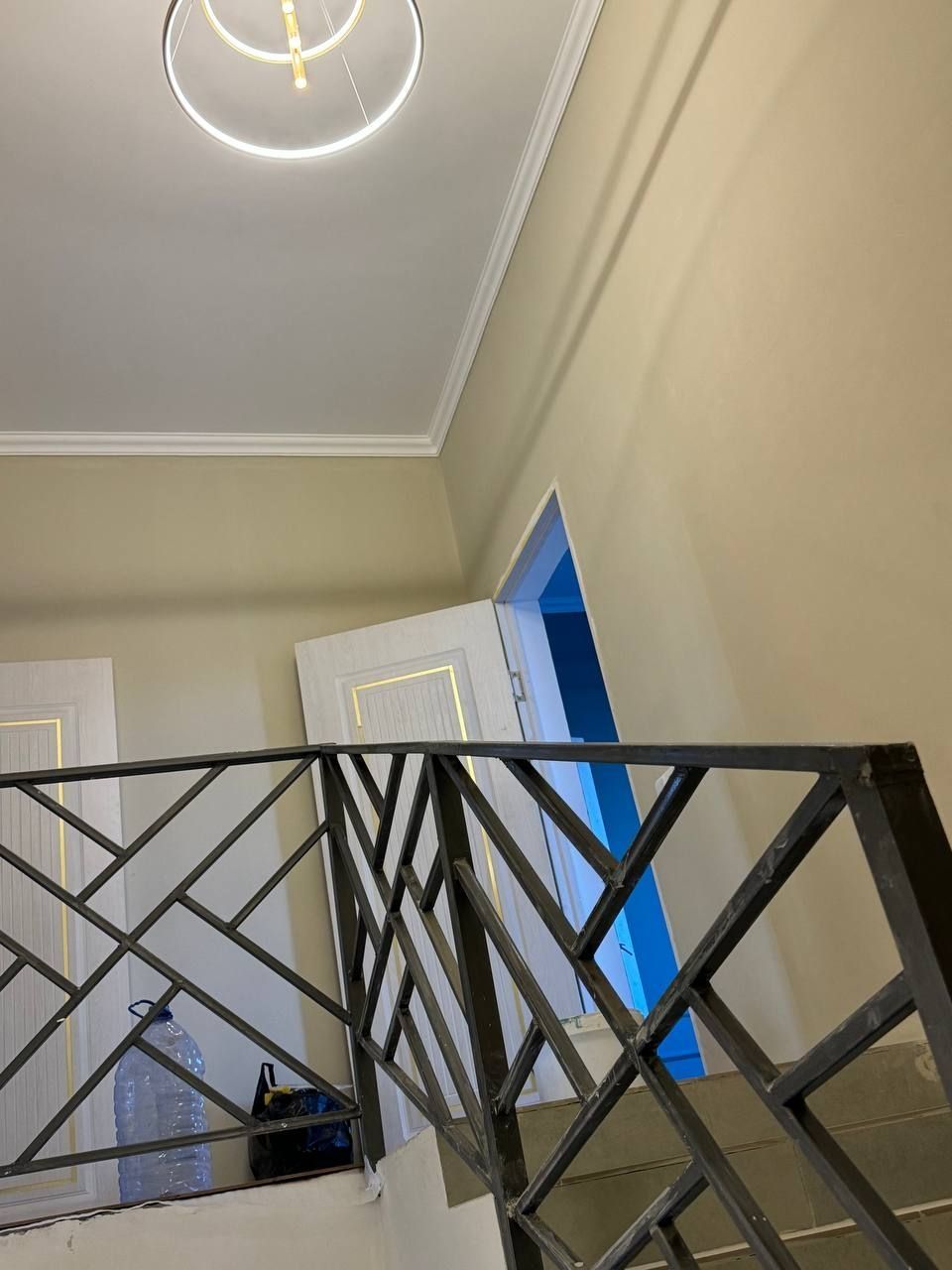 Evro lyuks uchaska 105.000 kami bor pul juda zaril