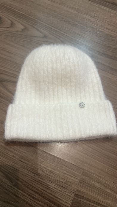 Шапки разные новые