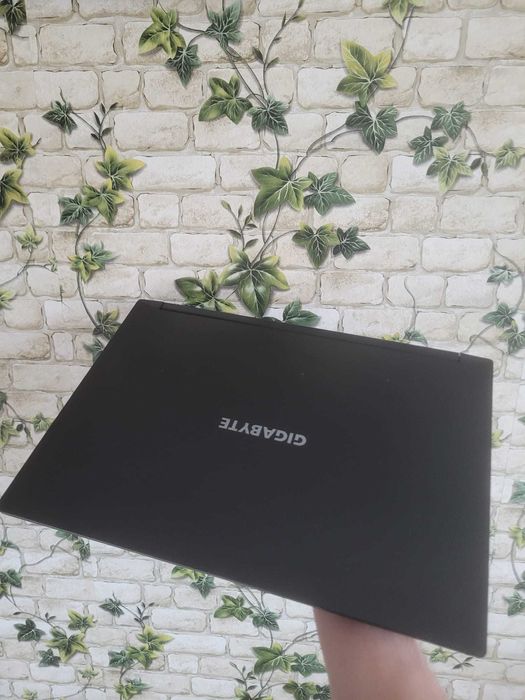 Laptop Gigabyte KD G5 a 11-a generatie | i5-11400H RTX 3060 16GB RAM