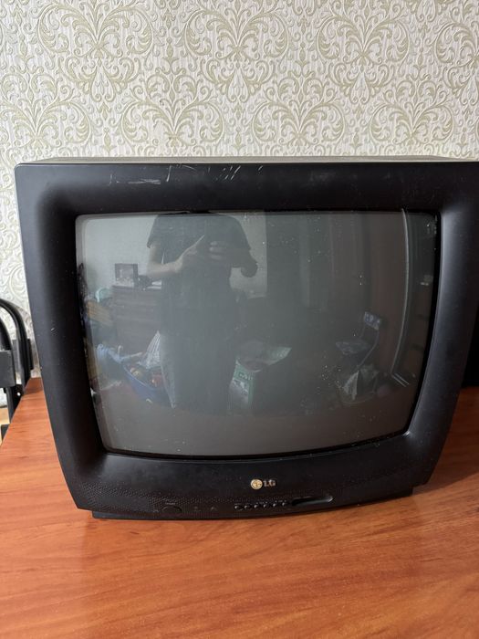Телевизор LG, старый