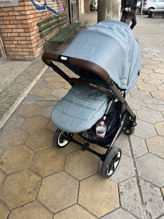 Бебешка количка cybex talos s lux нова перфектно състояние зимен чувал