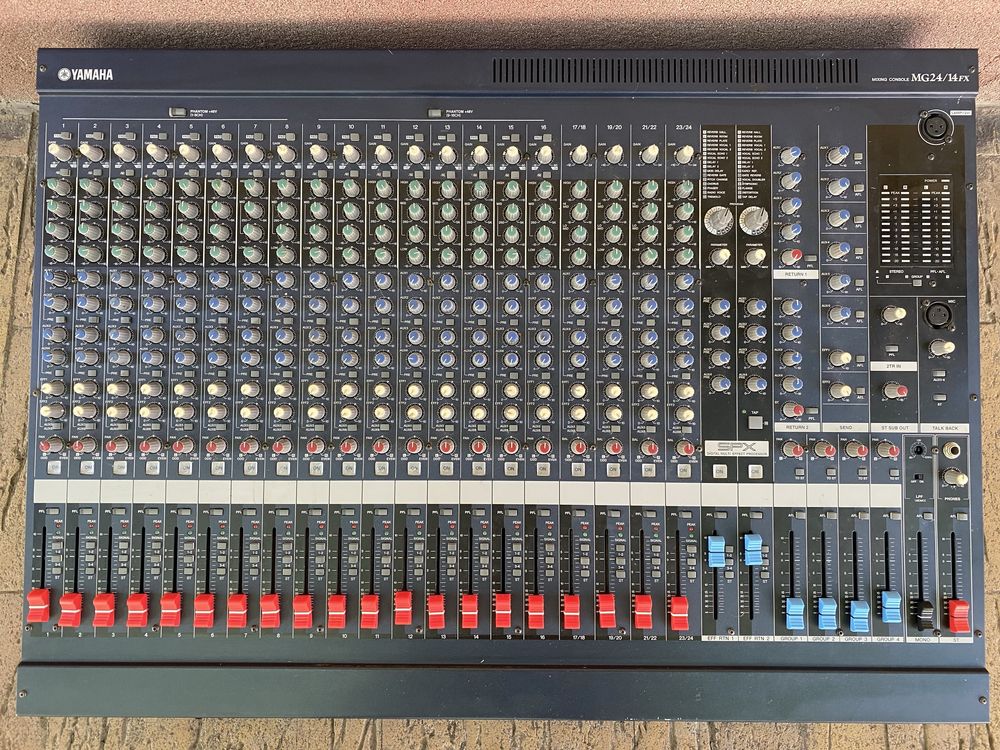 Yamaha MG 24/14FX cu efecte