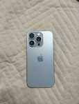 iPhone 15 pro 256gb titan