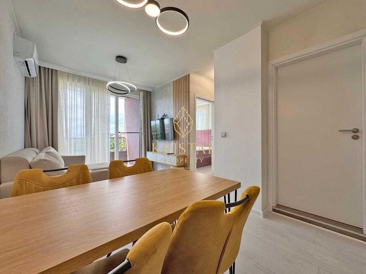 Продава се Двустаен апартамент в к.к. Слънчев бряг - 52 кв.м за 1991 €/кв.м - Снимка #3