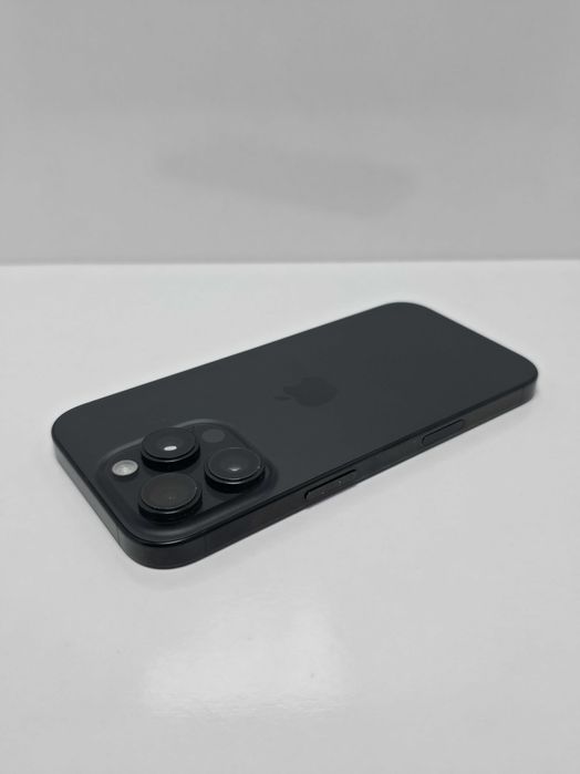 iPhone 16 Pro 128GB Titanium Black