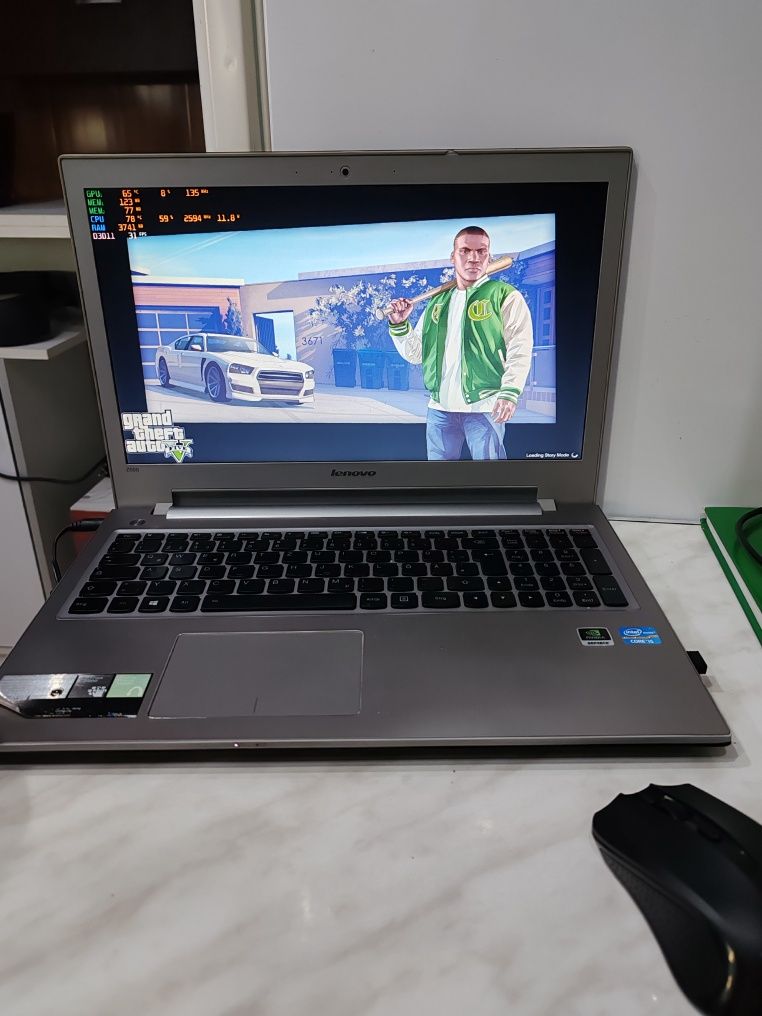 Laptop Lenovo i5 cu gta 5