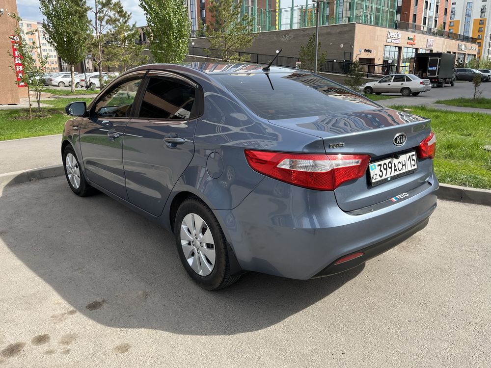 Продаю Kia Rio/ Киа Рио 2012 1.6 двиг/ механика