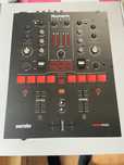 Numark Scratch Mixer DJing + Decksaver - Състояние равно на ново