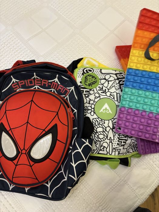 Рюкзак детский 500 тенг в отлтчном состояняя