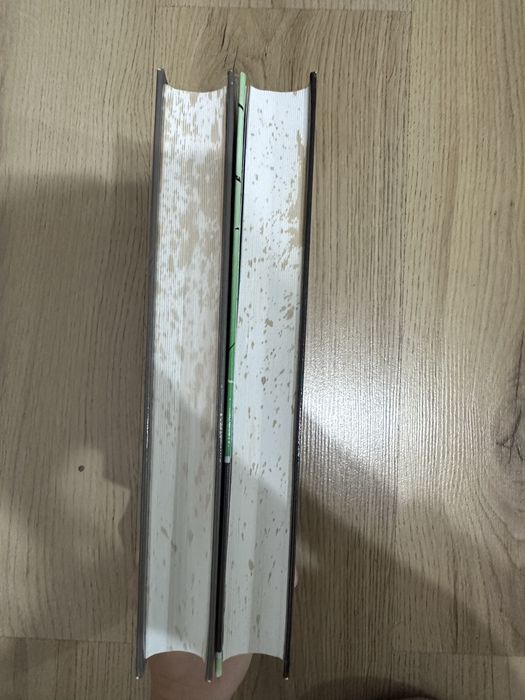 Две книги нови със забележки