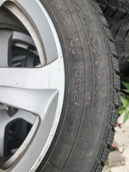 Vând jante 5x112, R 16  și R17 cu anvelope. Iarna