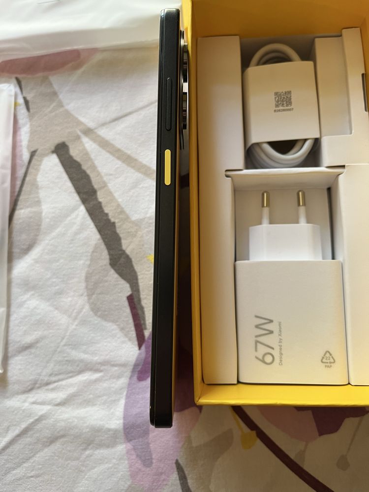 Нов Poco X5 Pro 6/128gb гаранция