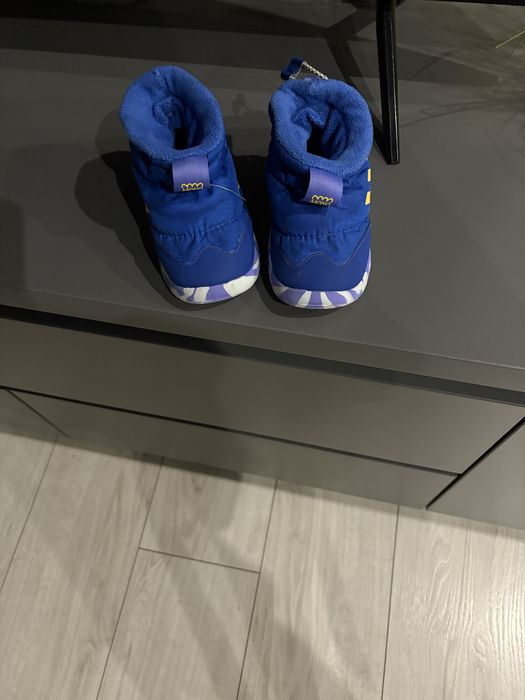 Детски ботушки адидас- като нови