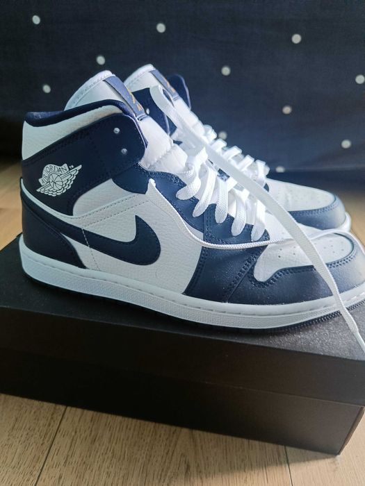 Jordan 1 Mid Obsidian 42